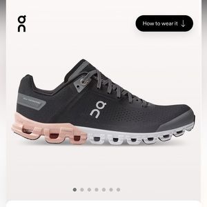 On Running Cloud Sneakers Size women’s 6.5 US